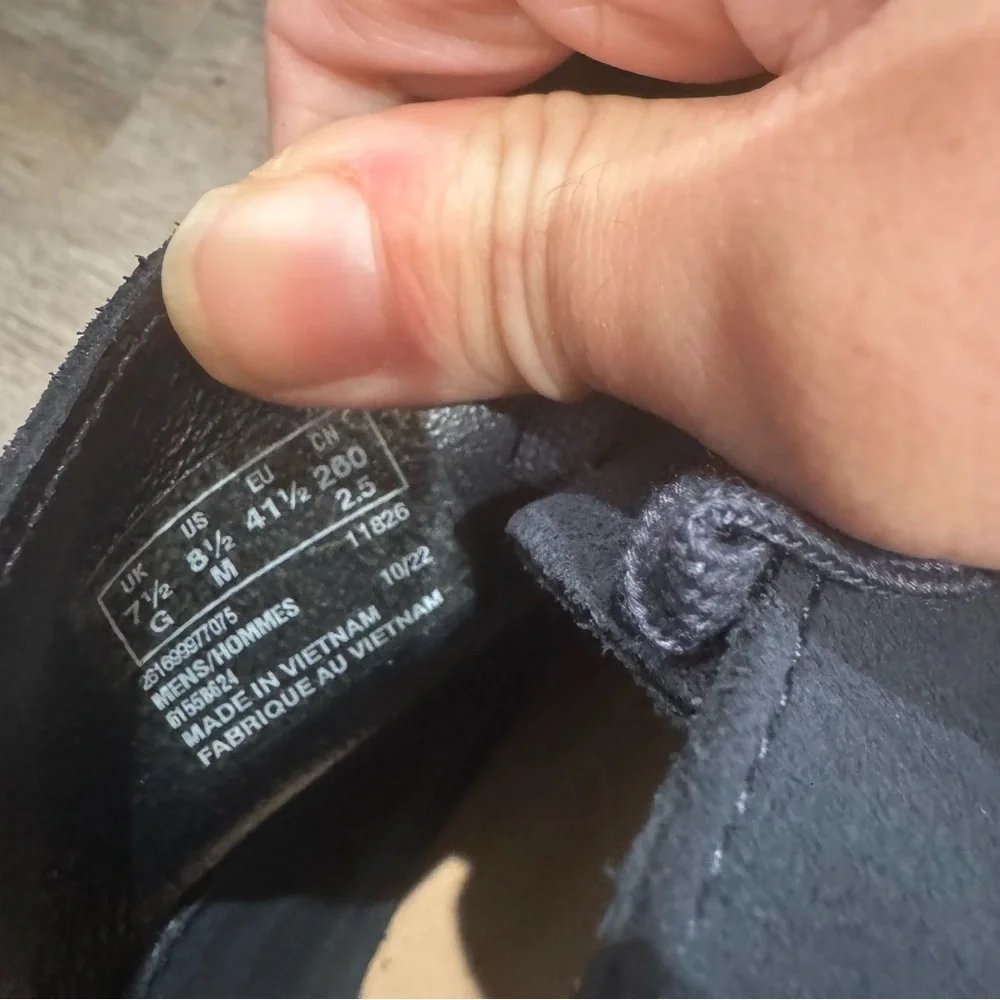 Clarks Original Desert Coal Navy Suede Chukka Boots